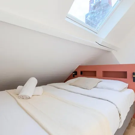 Little Duplex In Republique Beaux Arts Lille