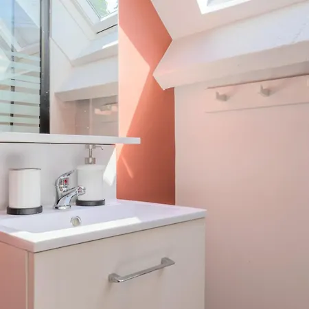 Little Duplex In Republique Beaux Arts * Lille