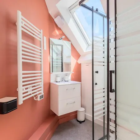 Little Duplex In Republique Beaux Arts 릴