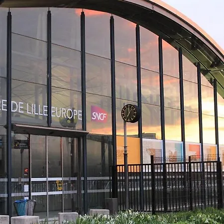 Little Duplex In Republique Beaux Arts * Lille