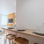 Little Duplex In Republique Beaux Arts