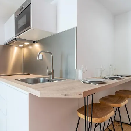 Little Duplex In Republique Beaux Arts *